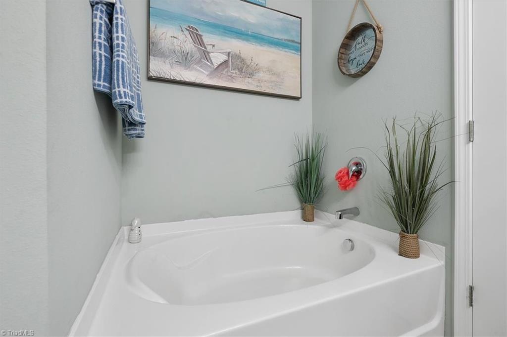 541 Barnes Road Winston-Salem, NC 27107 - Photo 21 of 35