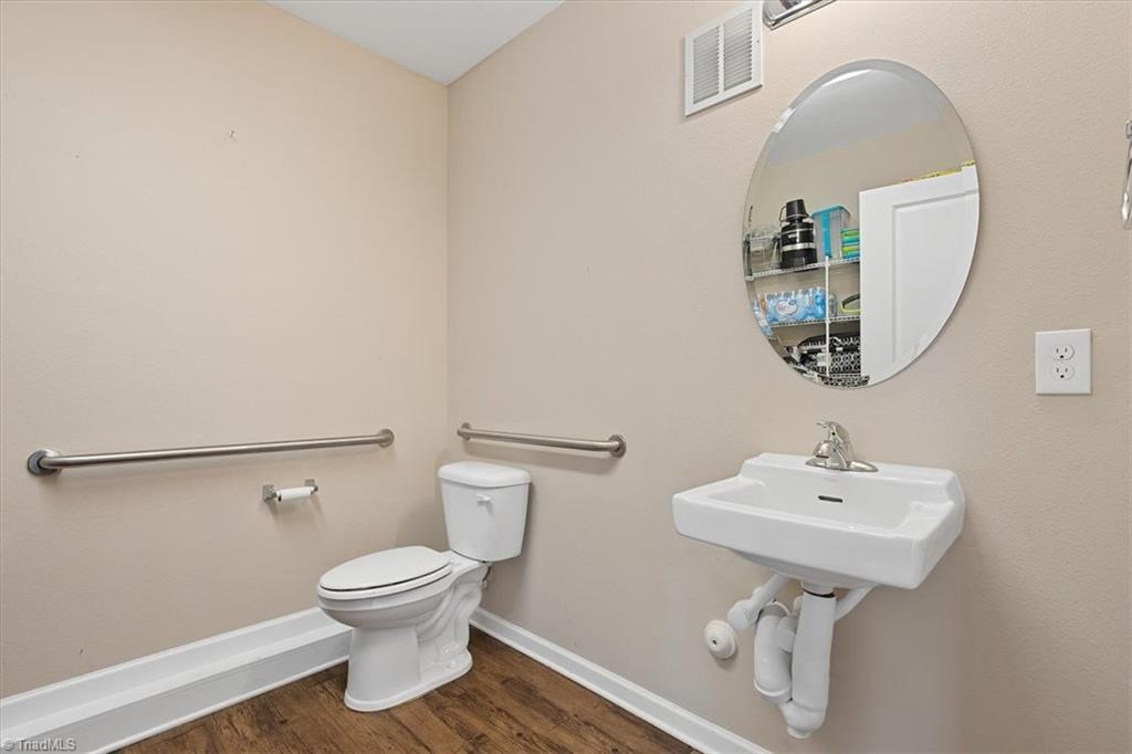 541 Barnes Road Winston-Salem, NC 27107 - Photo 28 of 35