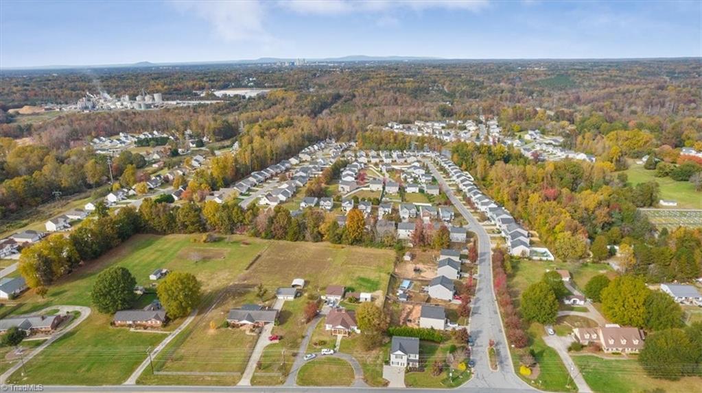 541 Barnes Road Winston-Salem, NC 27107 - Photo 33 of 35