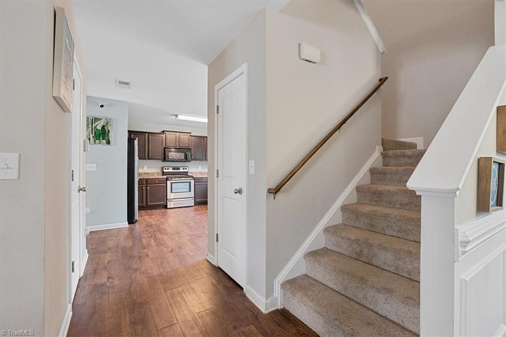 541 Barnes Road Winston-Salem, NC 27107 - Photo 10 of 35