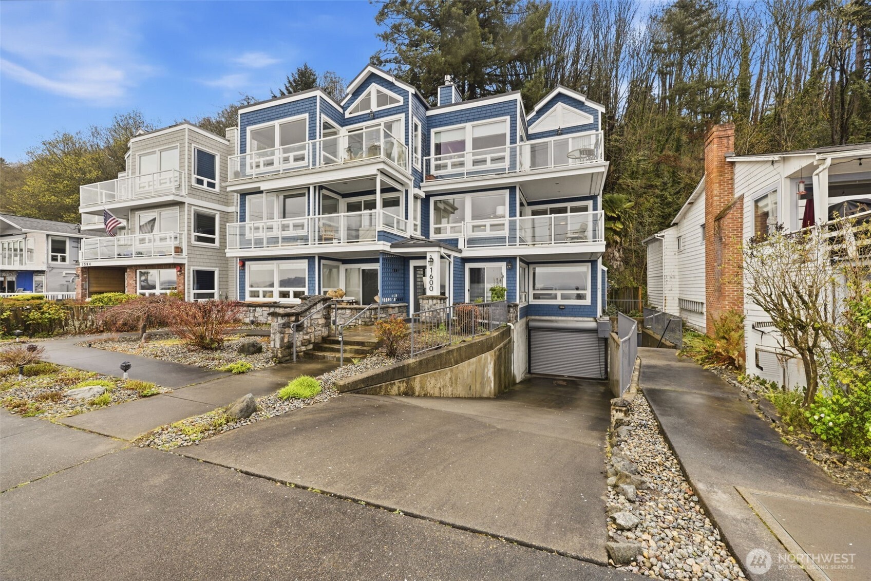 1600 Alki Avenue Southwest, Unit 202 Seattle, WA 98116 - Photo 24 of 27