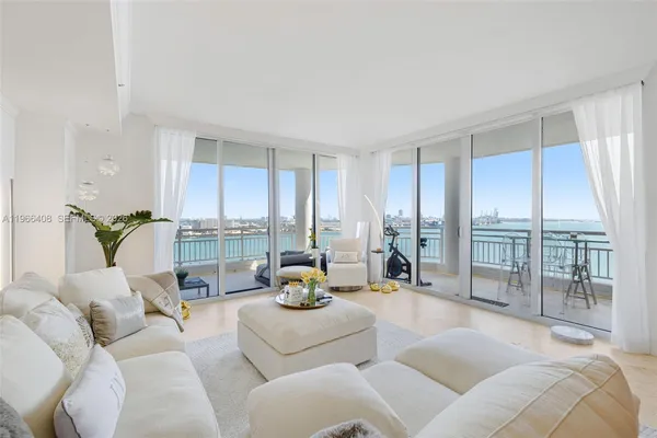 $15,500 | 848 Brickell Key Drive, Unit 1601, Miami, FL 33131