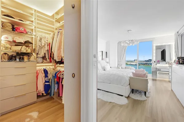 $15,500 | 848 Brickell Key Drive, Unit 1601, Miami, FL 33131