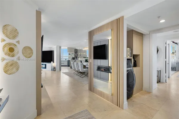$15,500 | 848 Brickell Key Drive, Unit 1601, Miami, FL 33131