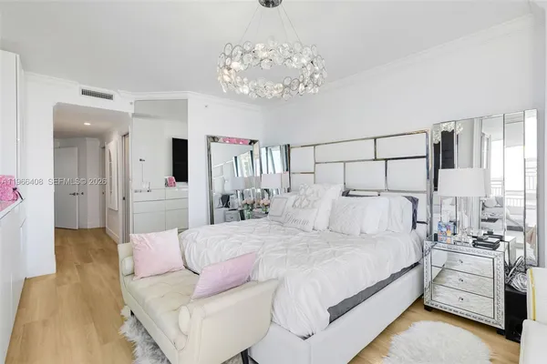 $15,500 | 848 Brickell Key Drive, Unit 1601, Miami, FL 33131