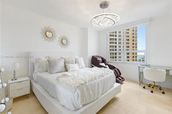 $15,500 | 848 Brickell Key Drive, Unit 1601, Miami, FL 33131