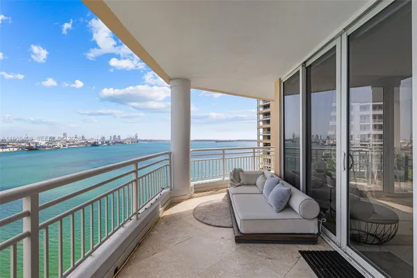 $15,500 | 848 Brickell Key Drive, Unit 1601, Miami, FL 33131