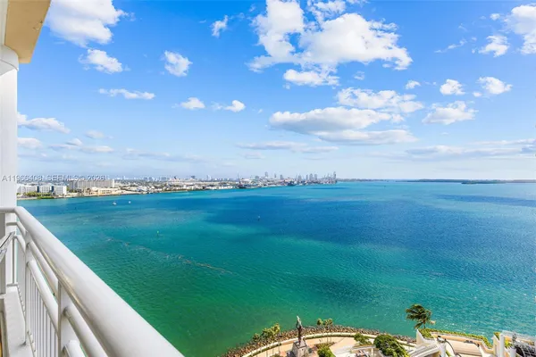 $15,500 | 848 Brickell Key Drive, Unit 1601, Miami, FL 33131