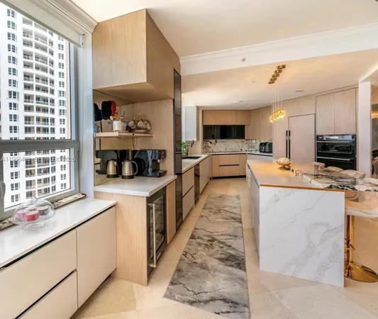 $15,500 | 848 Brickell Key Drive, Unit 1601, Miami, FL 33131