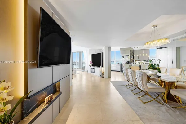 $15,500 | 848 Brickell Key Drive, Unit 1601, Miami, FL 33131