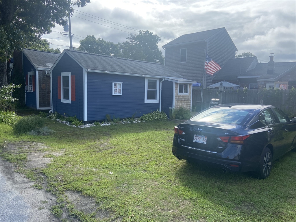 127 Swifts Beach Road Wareham, MA 02571 - Photo 12 of 18