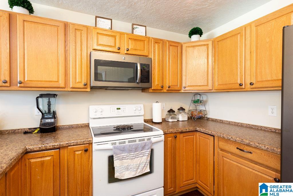 370 Twin Ridge Circle Lincoln, AL 35096 - Photo 13 of 34