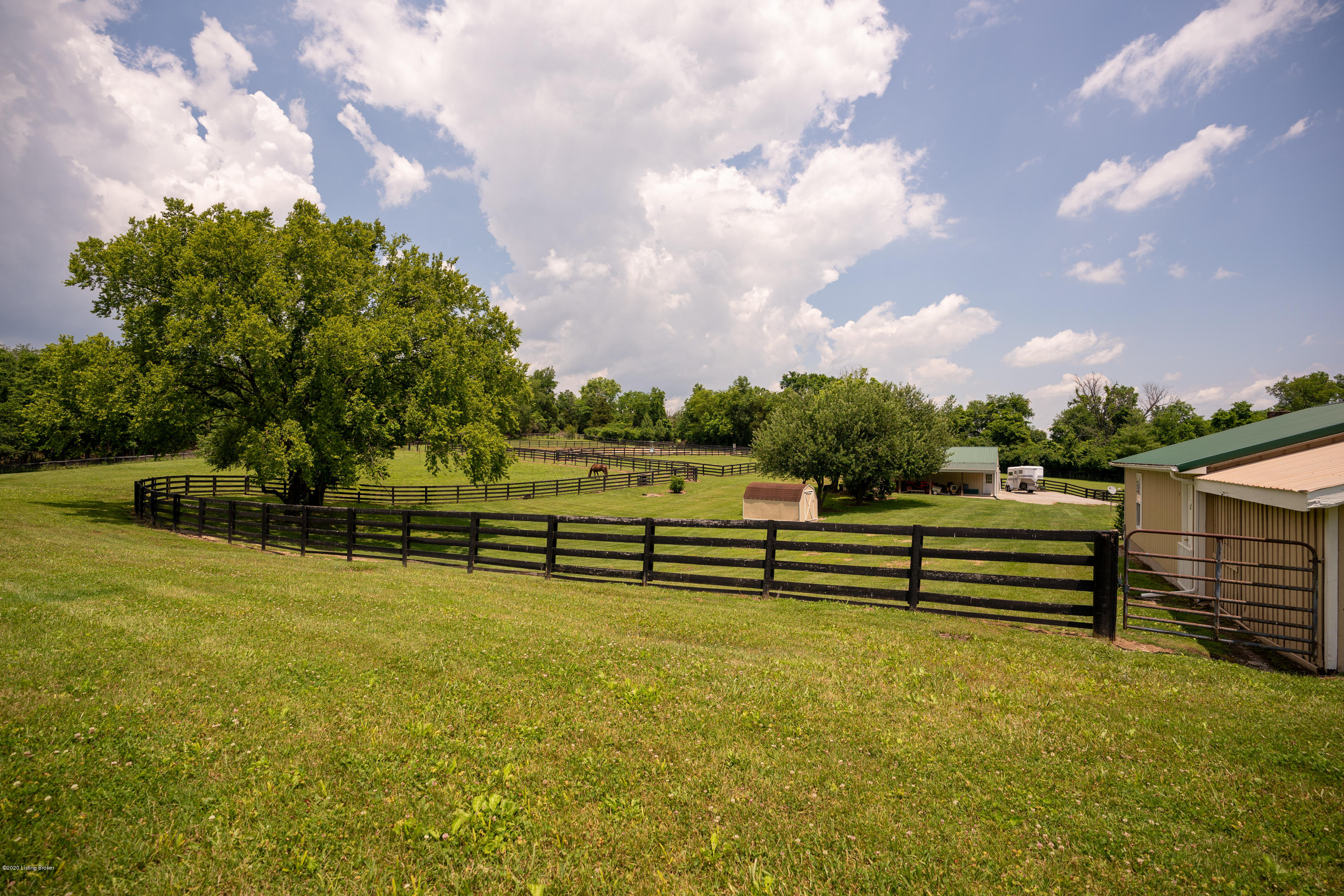 8110 Elk Lick Falls Road Lexington, KY 40515 - Photo 26 of 38 200619_8110 Elk Lick Falls_MM_19317
