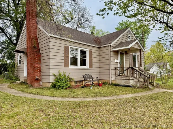 $199,900 | 2109 Wood Avenue, New Albany, IN 47150