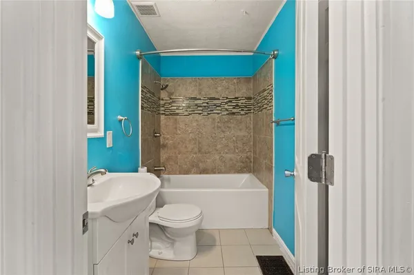 $189,900 | 2109 Wood Avenue, New Albany, IN 47150