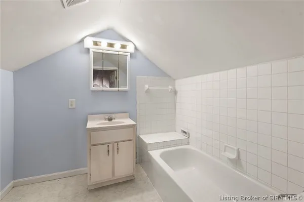 $189,900 | 2109 Wood Avenue, New Albany, IN 47150