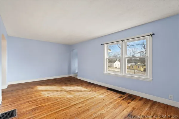 $189,900 | 2109 Wood Avenue, New Albany, IN 47150