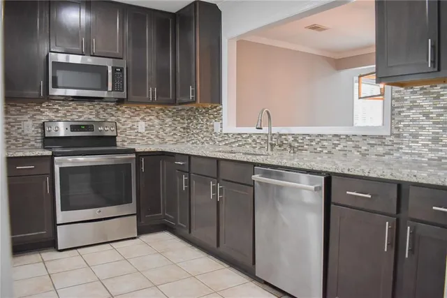 $2,500 | 131 Willow Stream Court, Roswell, GA 30076