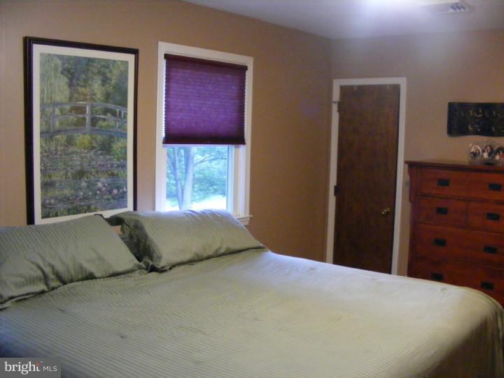 103 Ridgewood Circle Downingtown, PA 19335 - Photo 5 of 25 Gallery Image 5