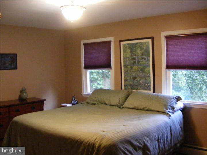 103 Ridgewood Circle Downingtown, PA 19335 - Photo 6 of 25 Gallery Image 6
