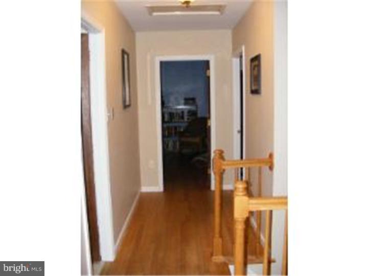 103 Ridgewood Circle Downingtown, PA 19335 - Photo 10 of 25 Gallery Image 10