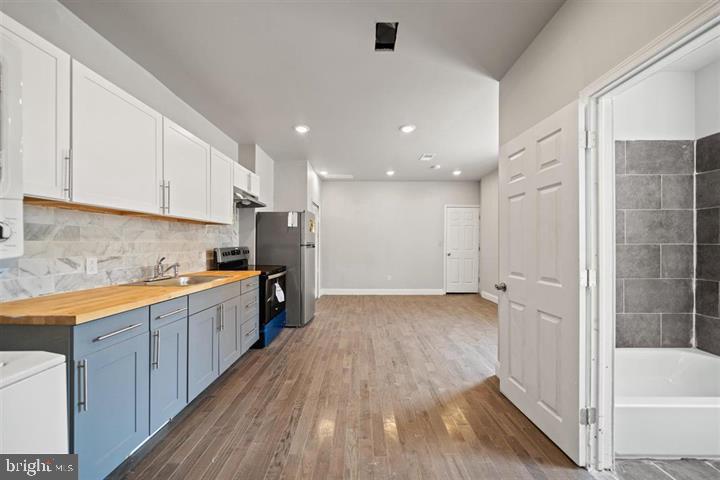2316 North 9th Street, Unit 1 Philadelphia, PA 19133 - Photo 3 of 12 Kitchen view 3