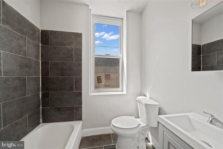 2316 North 9th Street, Unit 1 Philadelphia, PA 19133 - Photo 8 of 12 Bathroom angle 3