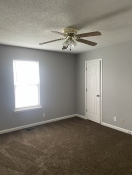 204 Arkansas Avenue Oak Grove, KY 42262 - Photo 4 of 13