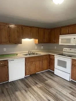 $925 | 204 Arkansas Avenue, Oak Grove, KY 42262