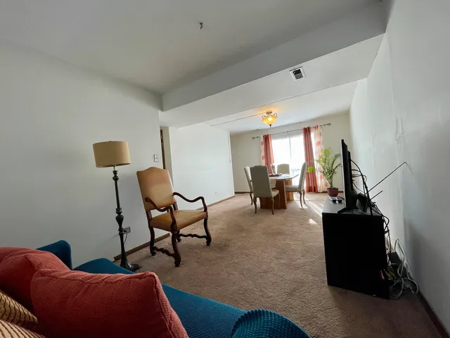 $192,500 | 3406 Seine Court, Hazel Crest, IL 60429