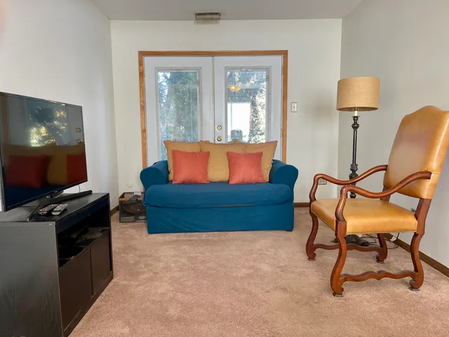 $192,500 | 3406 Seine Court, Hazel Crest, IL 60429