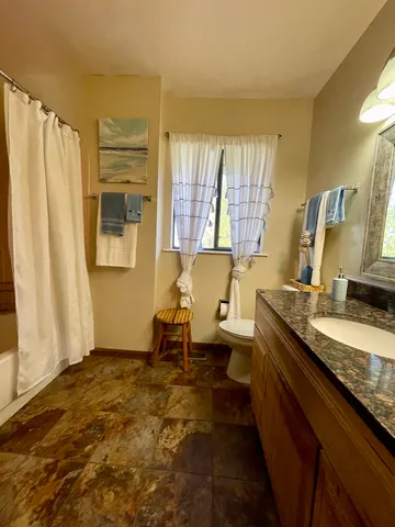 $192,500 | 3406 Seine Court, Hazel Crest, IL 60429