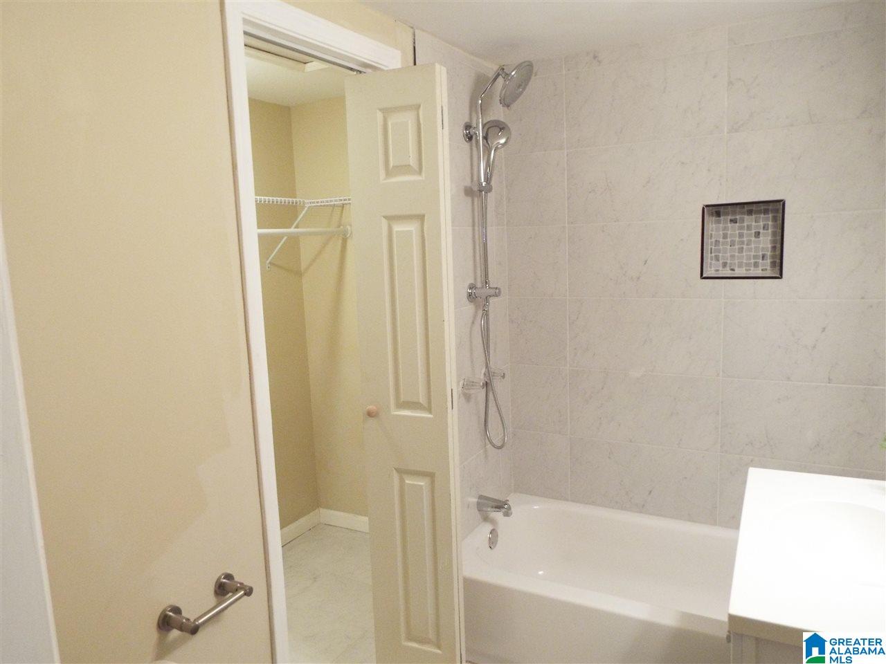 3920 Todd Avenue Southwest Birmingham, AL 35221 - Photo 14 of 24