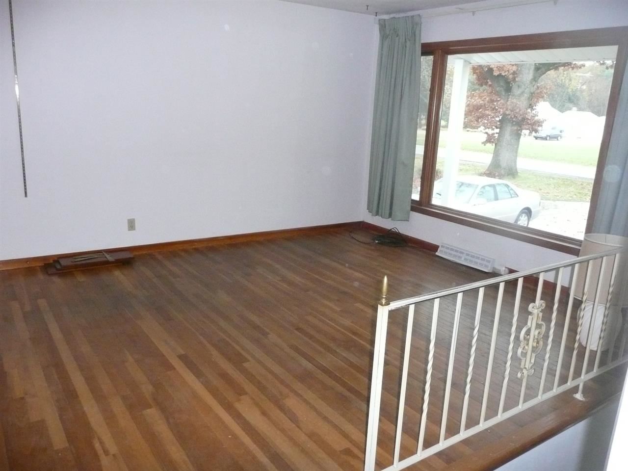 58276 Pear Road South Bend, IN 46619 - Photo 4 of 21 Gallery Image 4