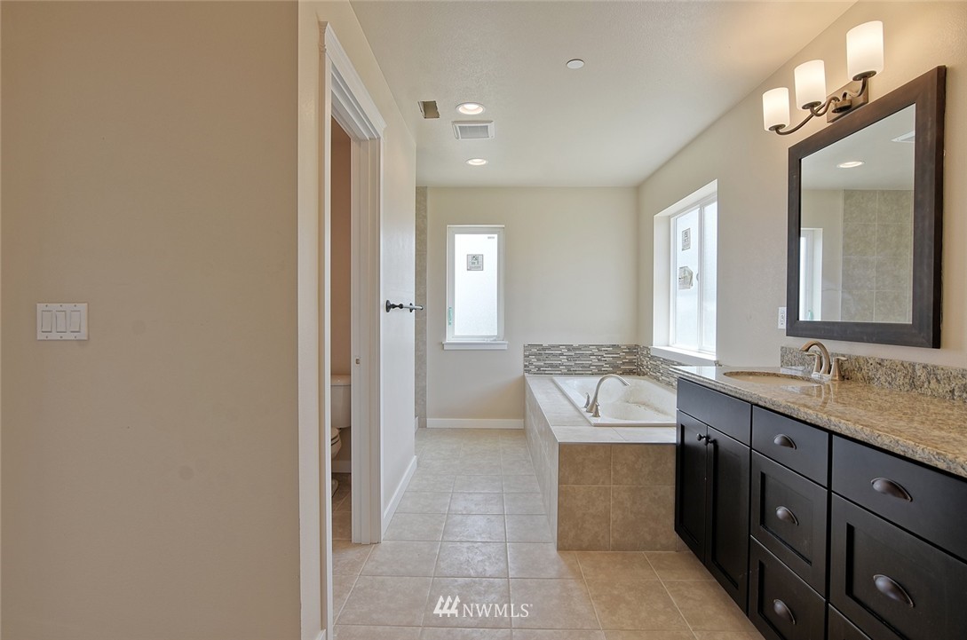 7207 Upper Ridge Road Everett, WA 98203 - Photo 22 of 23 Gallery Image 22