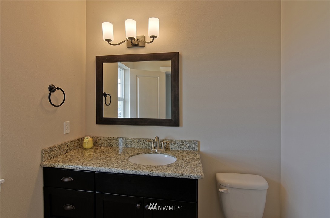 7207 Upper Ridge Road Everett, WA 98203 - Photo 6 of 23 Gallery Image 6