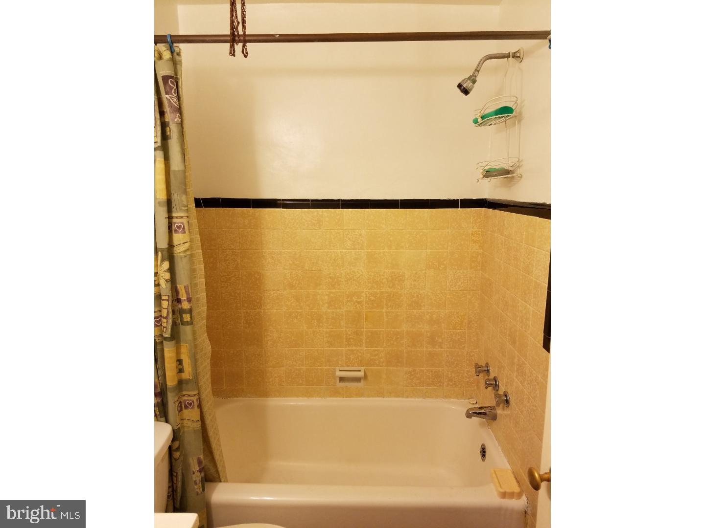 255 Glendale Road Upper Darby, PA 19082 - Photo 14 of 18