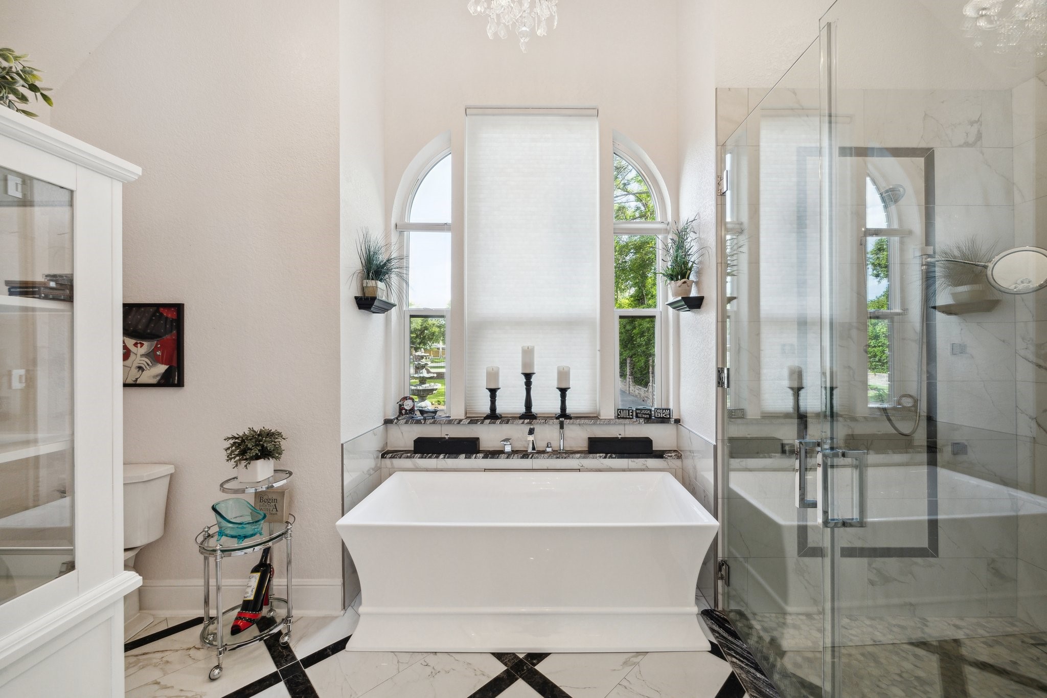 1917 Anchor Way Dickinson, TX 77539 - Photo 30 of 48 YOU FEEL AS IF YOU ARE AT THE SPA SOAKING IN THE RELAXING CUSTOM TUB.