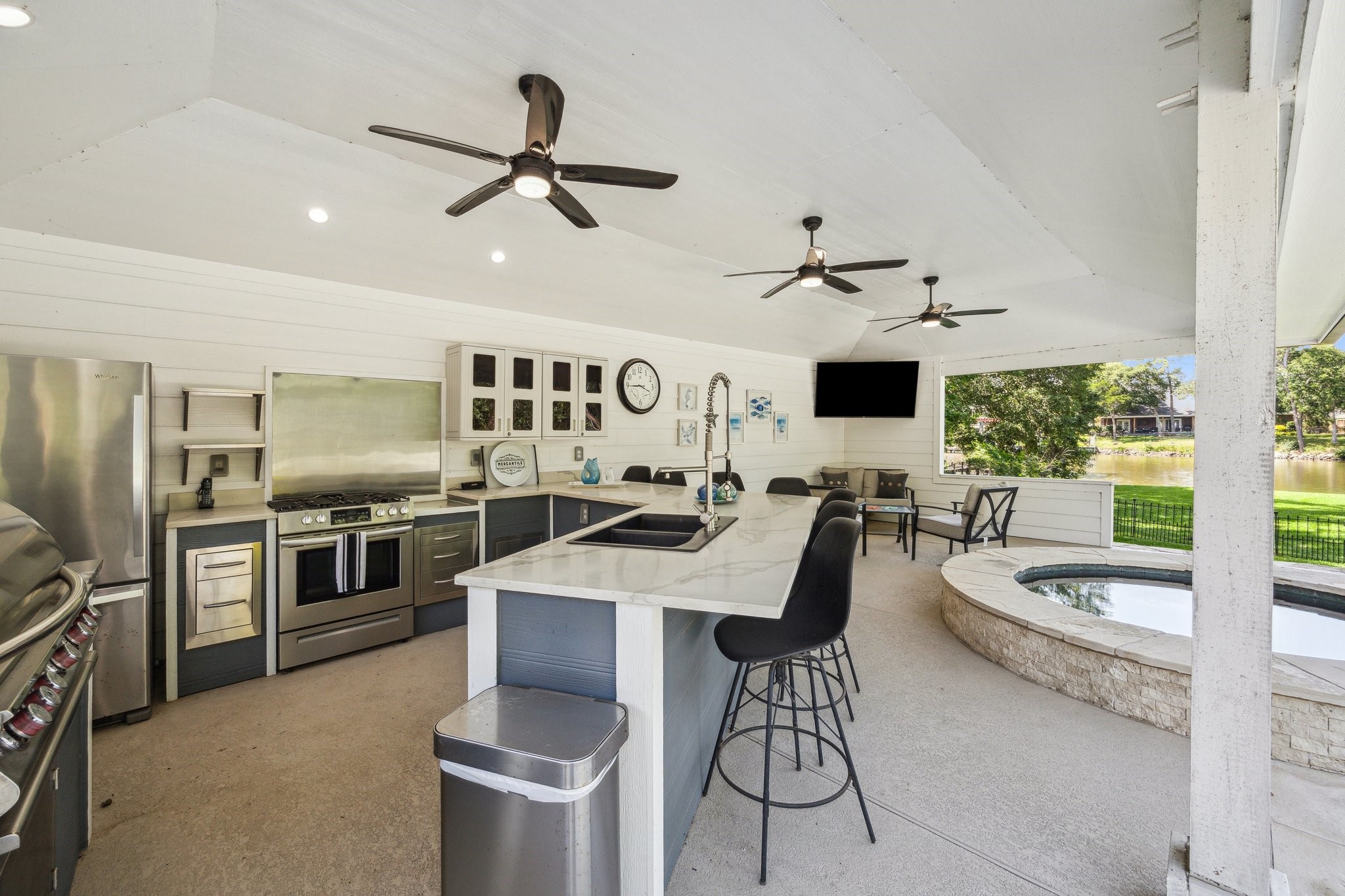 1917 Anchor Way Dickinson, TX 77539 - Photo 7 of 48 THE FULLY EQUIPPED KITCHEN LEAVES NO STONE UNTURNED! FULL RANGE,GRILL, BREAKFAST BAR, REFRIGERATOR, WARMING DRAWERS, AND SHELVES