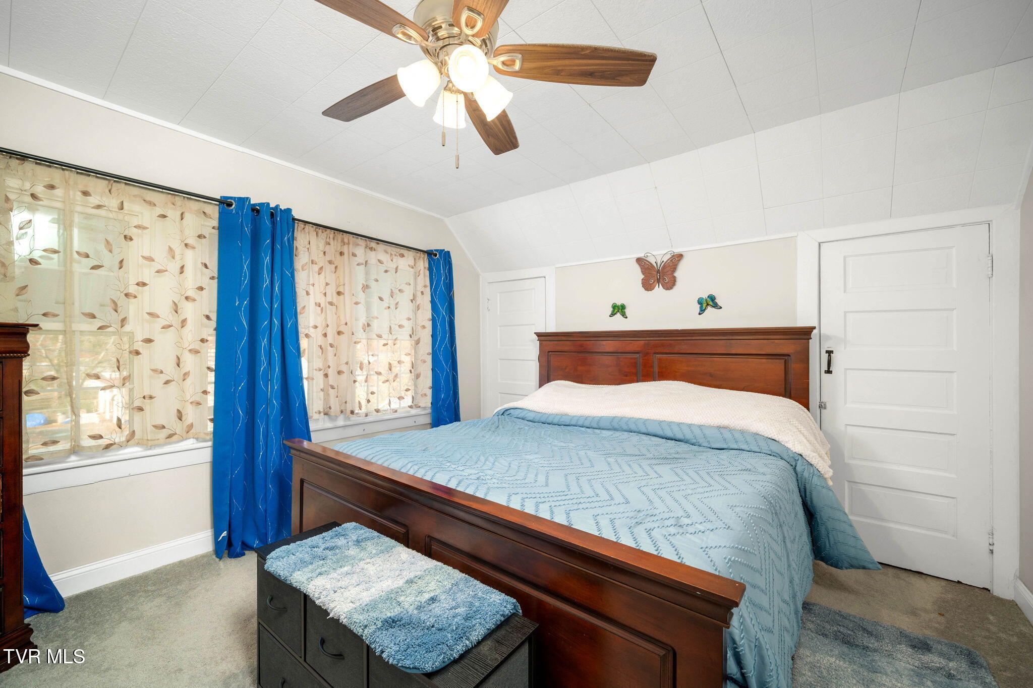 639 Ohio Avenue Erwin, TN 37650 - Photo 15 of 34 639_Ohio_Ave_Erwin_TN_Bedroom1