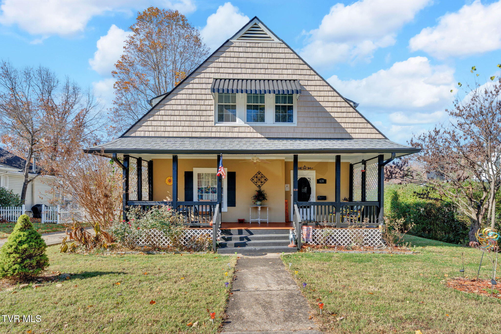 639 Ohio Avenue Erwin, TN 37650 - Photo 22 of 34 639_Ohio_Ave_Erwin_TN_Front