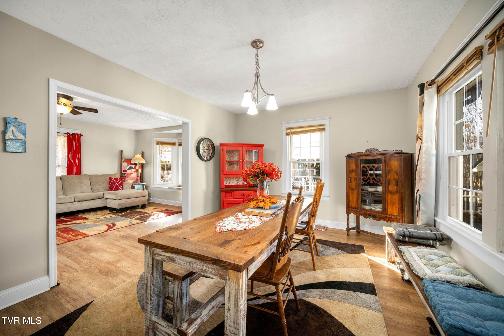 639 Ohio Avenue Erwin, TN 37650 - Photo 3 of 34 639_Ohio_Ave_Erwin_TN_DiningRoom1