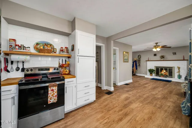 $299,900 | 639 Ohio Avenue, Erwin, TN 37650