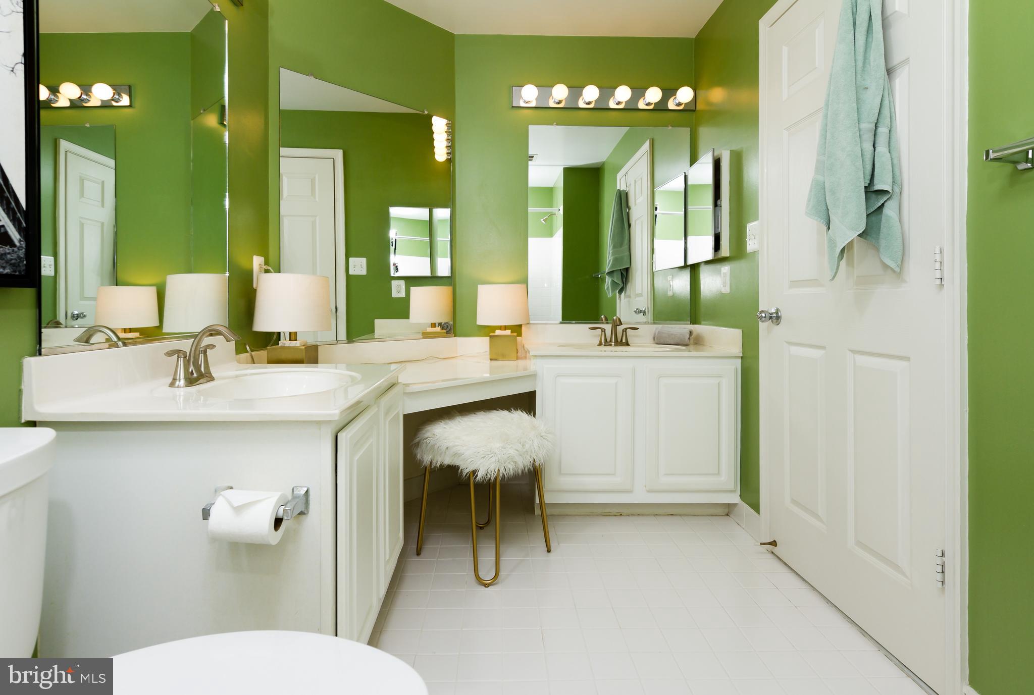 11407 Gate Hill Place, Unit G Reston, VA 20194 - Photo 17 of 30 Gallery Image 17