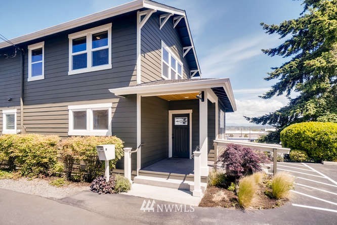 2012 34th Street Everett, WA 98201 - Photo 2 of 25