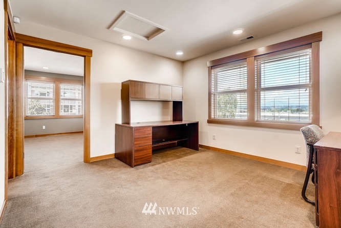 2012 34th Street Everett, WA 98201 - Photo 11 of 25