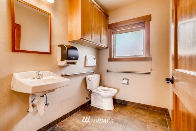 2012 34th Street Everett, WA 98201 - Photo 18 of 25