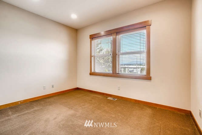 2012 34th Street Everett, WA 98201 - Photo 19 of 25