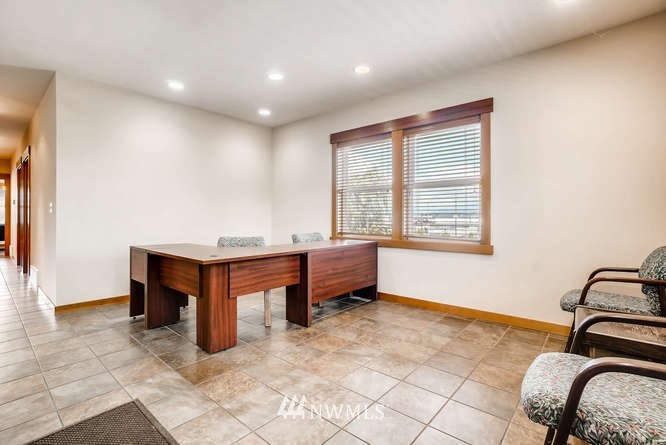 2012 34th Street Everett, WA 98201 - Photo 3 of 25