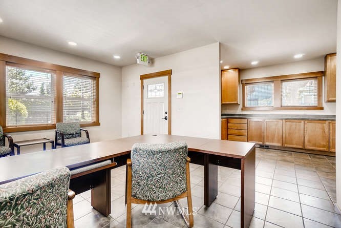 2012 34th Street Everett, WA 98201 - Photo 5 of 25